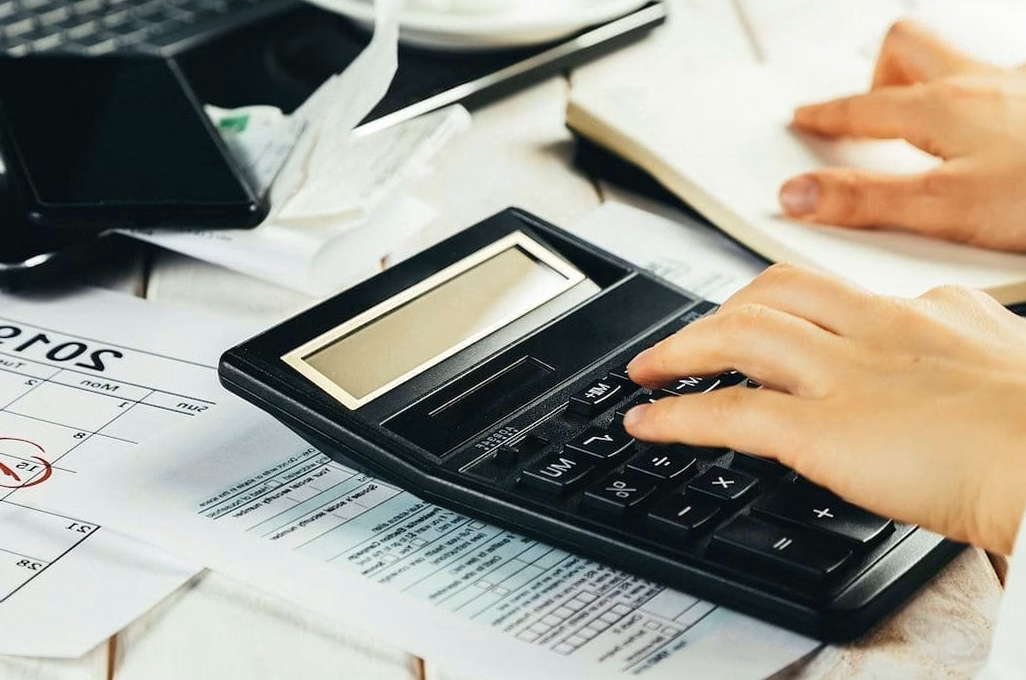 Charges d&rsquo;exploitation : définition comptable et calculs